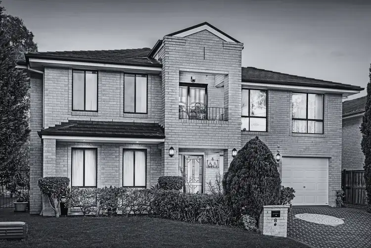 8 Heywood Glen, Stanhope Gardens NSW 2768
