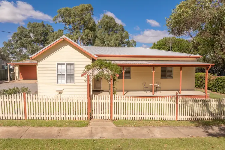 72 Jugiong Street, Boorowa NSW 2586