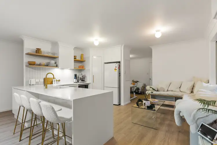6 Alpinia Avenue, Banksia Beach QLD 4507