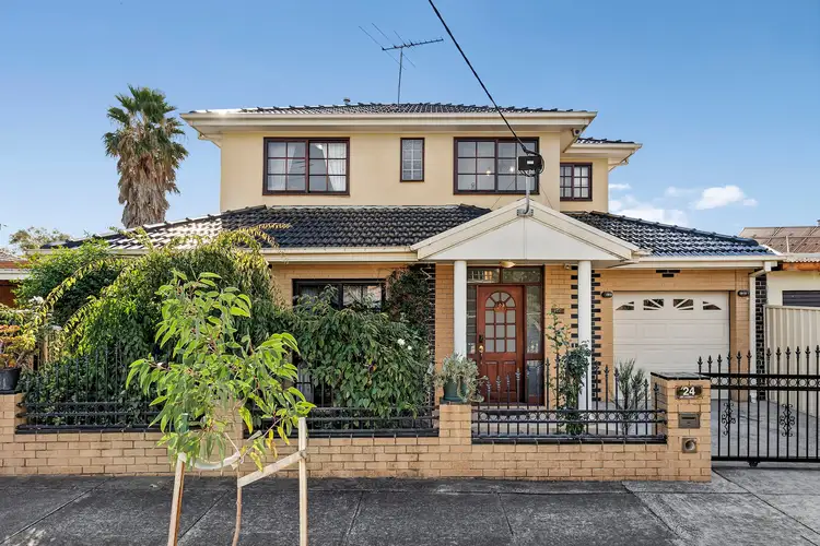 24 McKenna Street, Avondale Heights VIC 3034