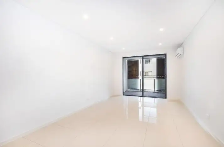 Third view of Homely unit listing, 5/304 Great Western Highway, Wentworthville NSW 2145