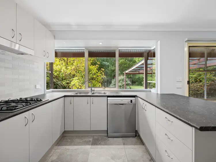 10 Mareeba Avenue, Buxton VIC 3711