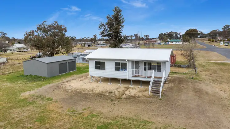 24 Court Street, Bundarra NSW 2359