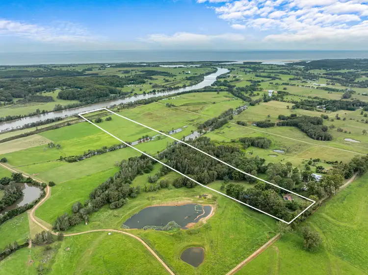 38 Paynes Lane, Oxley Island NSW 2430