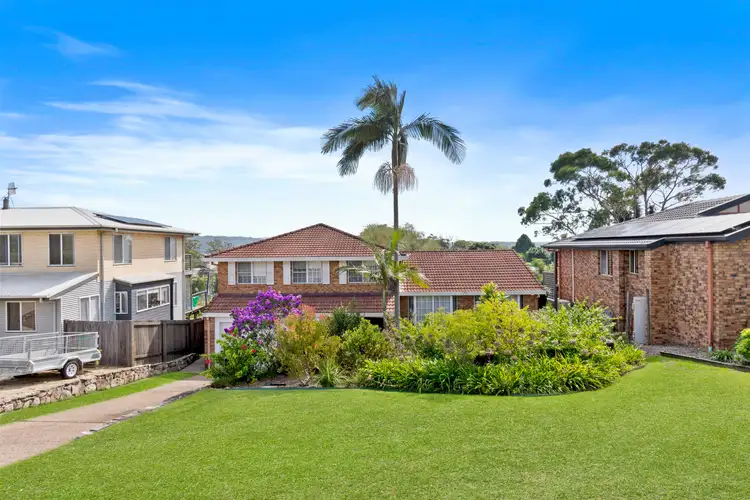 42 Dell Parade, Moruya Heads NSW 2537