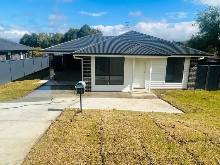 2/2 Niagara Street, Armidale NSW 2350