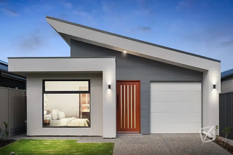 7 Landal Boulevard, Redwood Park SA 5097
