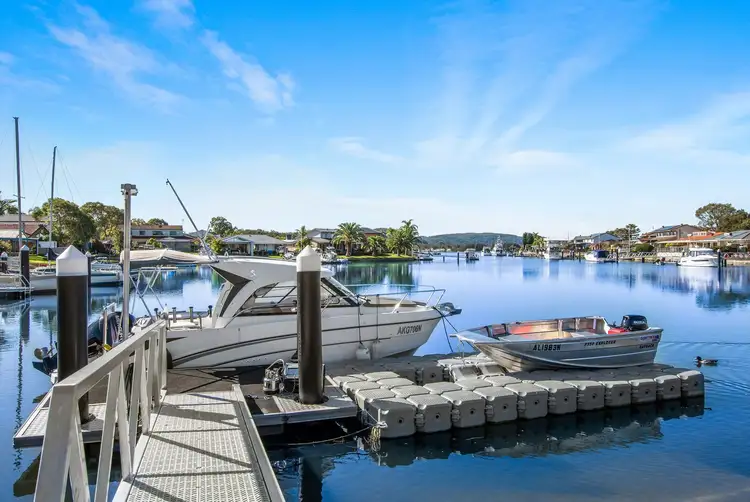 4 Marina View Parade, St Huberts Island NSW 2257