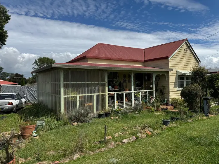 12 Balblair Street, Guyra NSW 2365