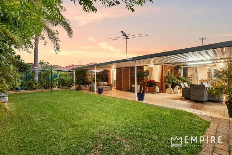 17A Arlington Loop, Coogee WA 6166