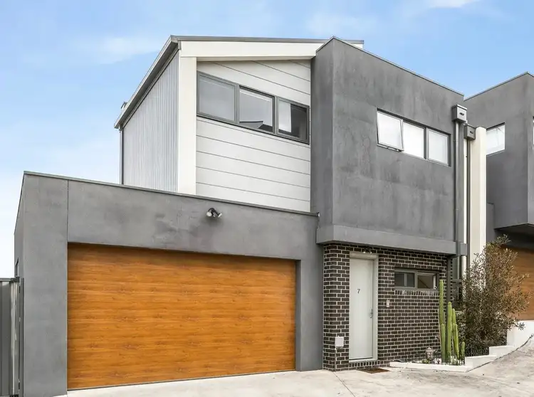 7/44 Surrey Drive, Keilor East VIC 3033