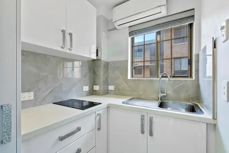 12/1072 Gold Coast Highway, Palm Beach QLD 4221