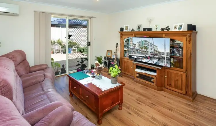 Second view of Homely house listing, 4 Maple Leaf Court, Munno Para West SA 5115