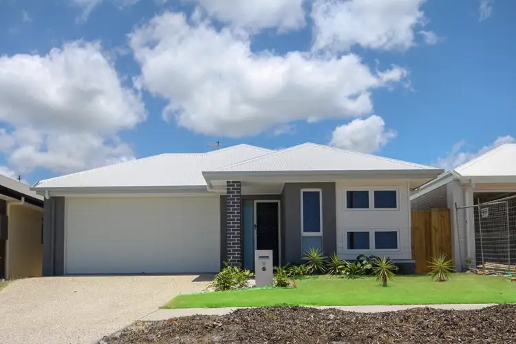 9 Sapphire Way, Palmview QLD 4553