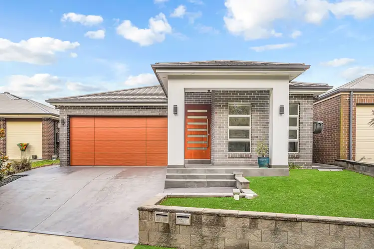 22-22A Bungendore Street, Jordan Springs NSW 2747
