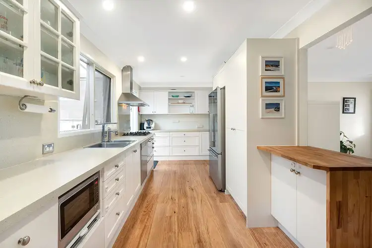 2 Jinchilla Road, Terrey Hills NSW 2084