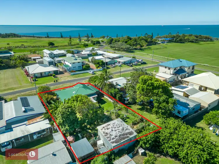 4 McGowan Street, Burnett Heads QLD 4670