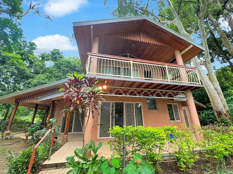 1 Ellison Street, Clifton Beach QLD 4879