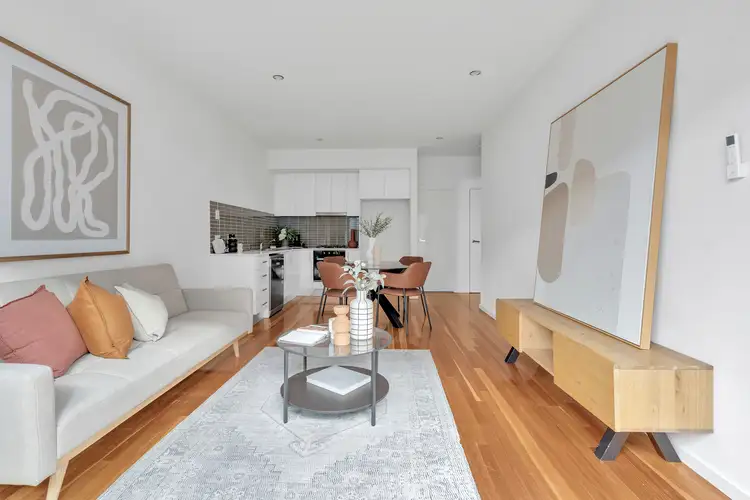 Main view of Homely townhouse listing, 19/4-6 Winifred Street, Essendon VIC 3040