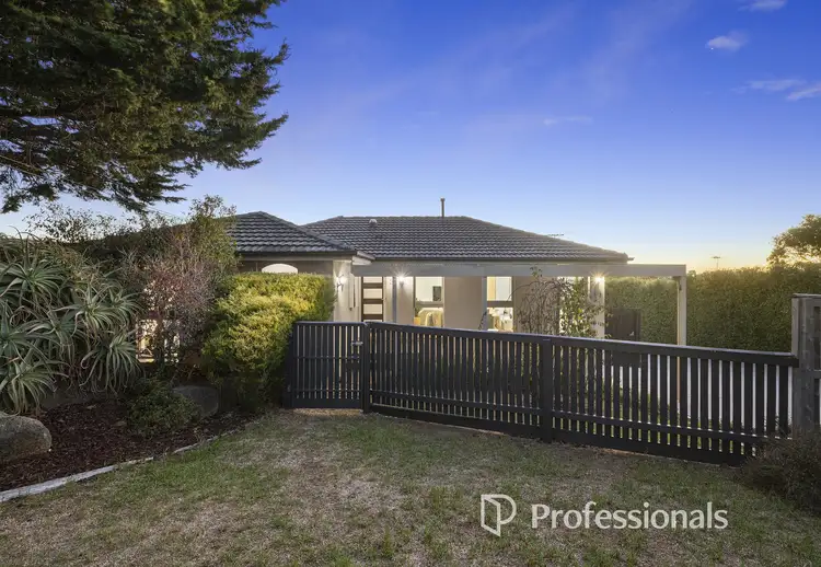 3 View Point Drive, Chirnside Park VIC 3116