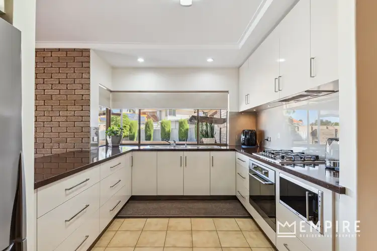 14 Hopkins Way, Spearwood WA 6163