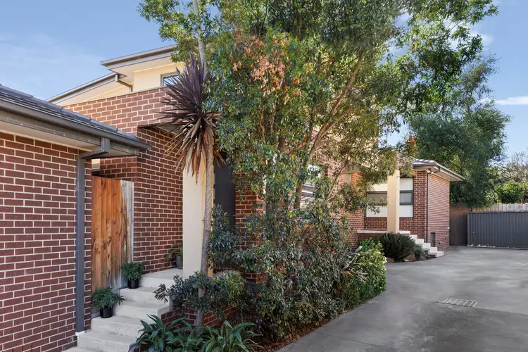 2/104 Roberts Road, Airport West VIC 3042