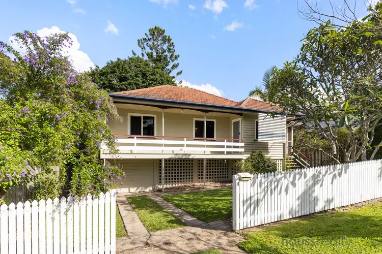 4 Hindon Street, Corinda QLD 4075