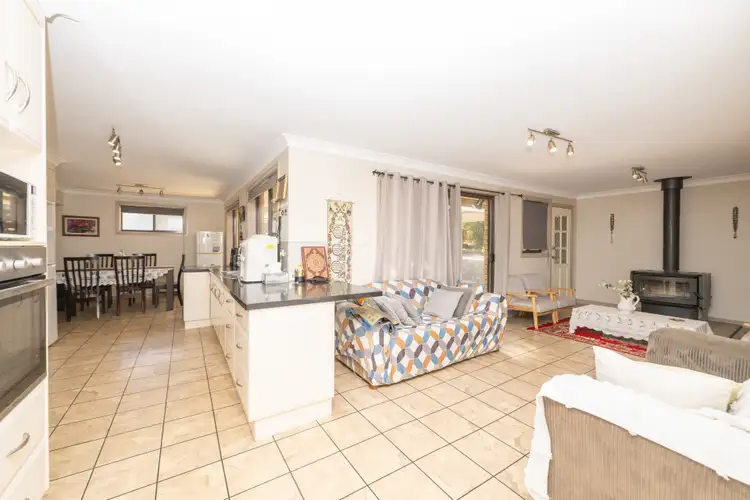 28 Nasmyth Street, Young NSW 2594