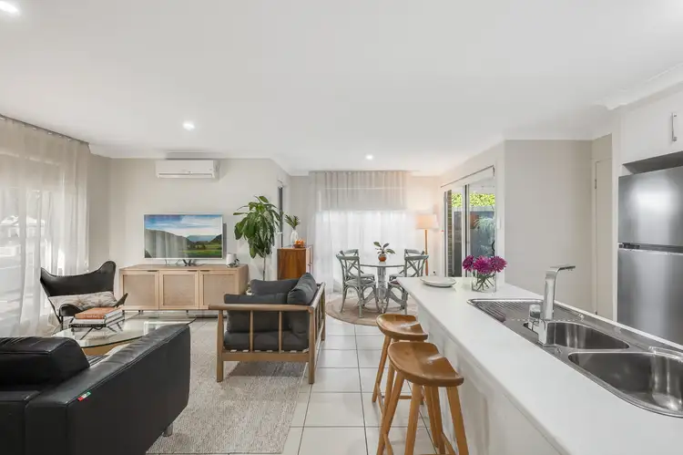 1/270a Bridge Street, Newtown QLD 4350