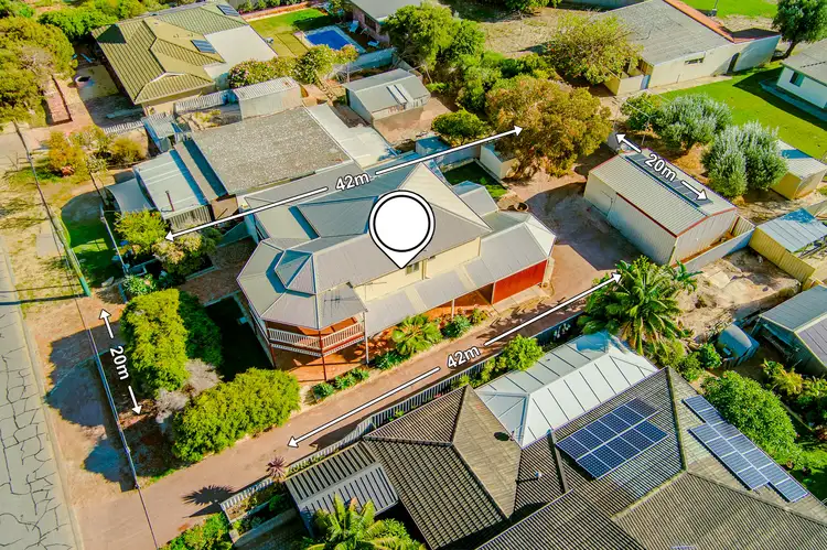 8 Tranby Street, Madora Bay WA 6210