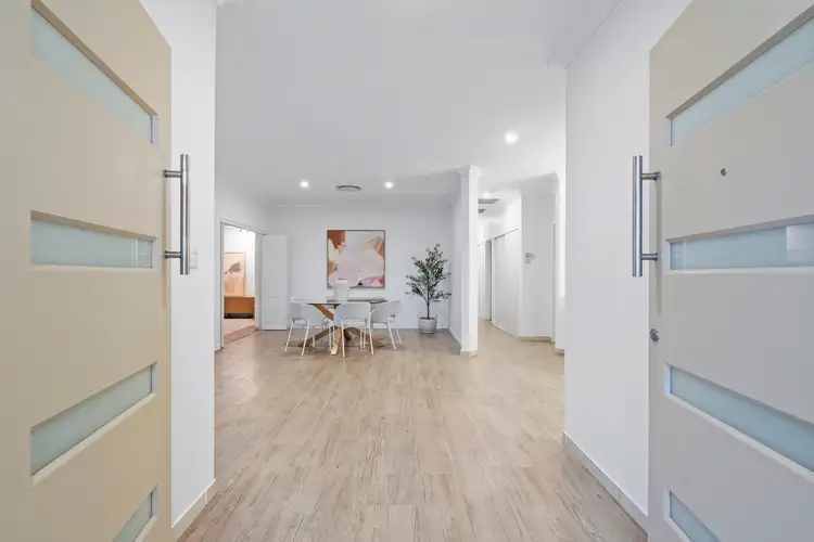 Fourth view of Homely house listing, 1 Crookston Court, Carindale QLD 4152