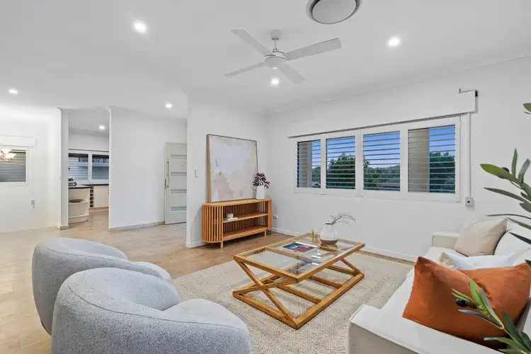 Sixth view of Homely house listing, 1 Crookston Court, Carindale QLD 4152