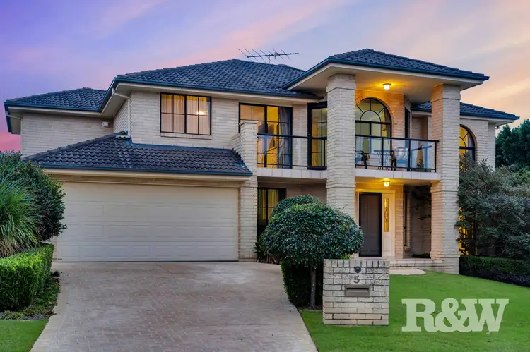 5 Lord Castlereagh Circuit, Macquarie Links NSW 2565
