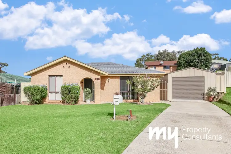 21 Brownlow Place, Ambarvale NSW 2560