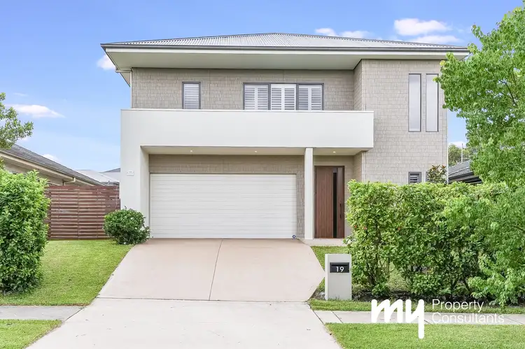 19 Fenwick Street, Gledswood Hills NSW 2557
