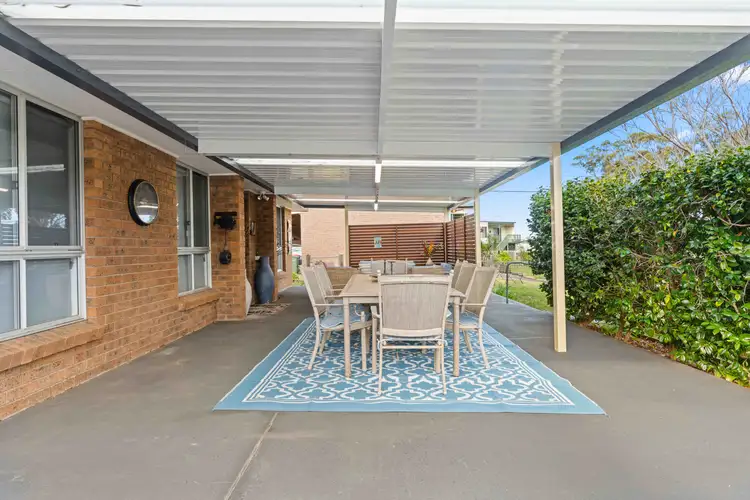 15 Blue Mist Close, Sussex Inlet NSW 2540