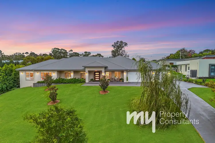 55 Benwerrin Crescent, Grasmere NSW 2570