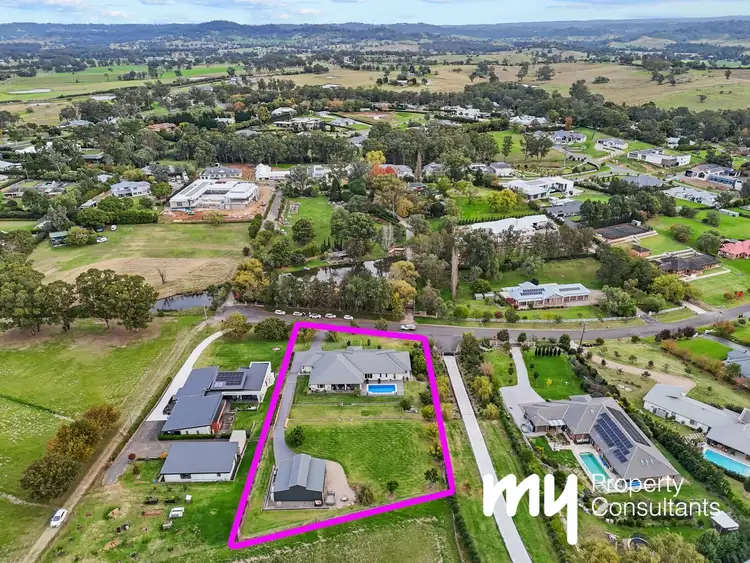 55 Benwerrin Crescent, Grasmere NSW 2570