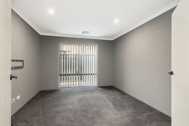 Fourth view of Homely house listing, 71 Ladybower Vista, Aveley WA 6069