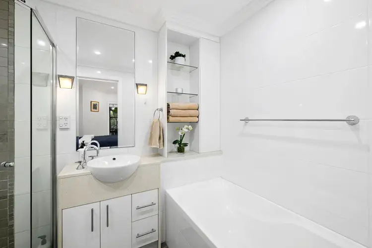 Fifth view of Homely apartment listing, 8/691 -695 Warringah Road, Forestville NSW 2087