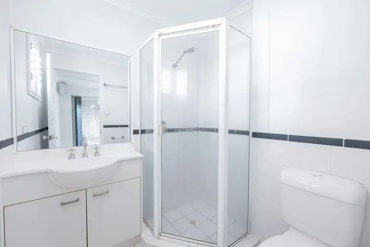 Fifth view of Homely apartment listing, 3/26 Yamboyna Street, Manly QLD 4179