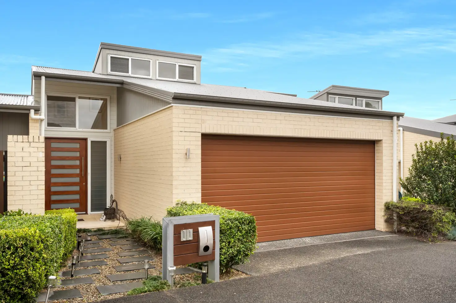 Main view of Homely townhouse listing, 11/33 William Davies Drive, Figtree NSW 2525