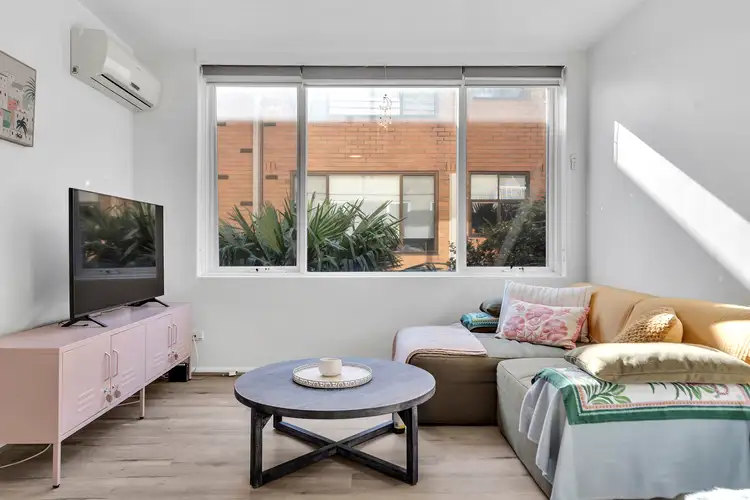 Second view of Homely flat listing, 8/39 St Kinnord Street, Aberfeldie VIC 3040
