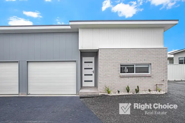 Main view of Homely villa listing, 8/200-202 Tongarra Road, Albion Park NSW 2527