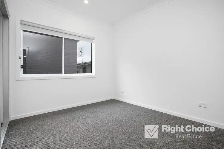 Fifth view of Homely villa listing, 8/200-202 Tongarra Road, Albion Park NSW 2527