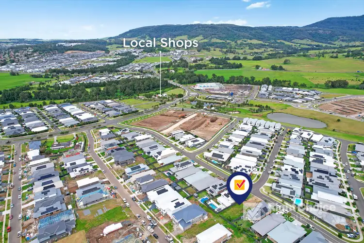 38 Lomandra Crescent