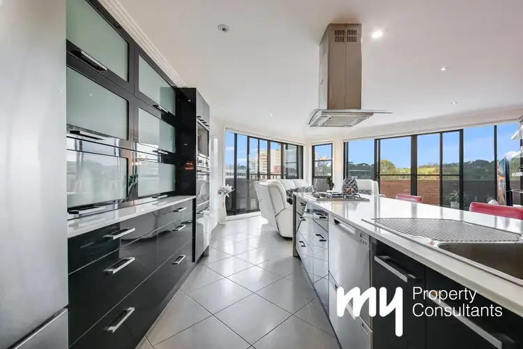 24/12 Parkside Crescent, Campbelltown NSW 2560