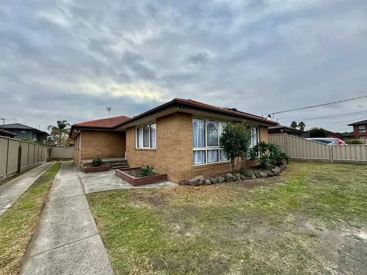 Second view of Homely house listing, 7 Streetly Close, Tullamarine VIC 3043