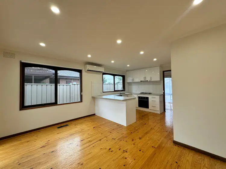Fifth view of Homely house listing, 7 Streetly Close, Tullamarine VIC 3043