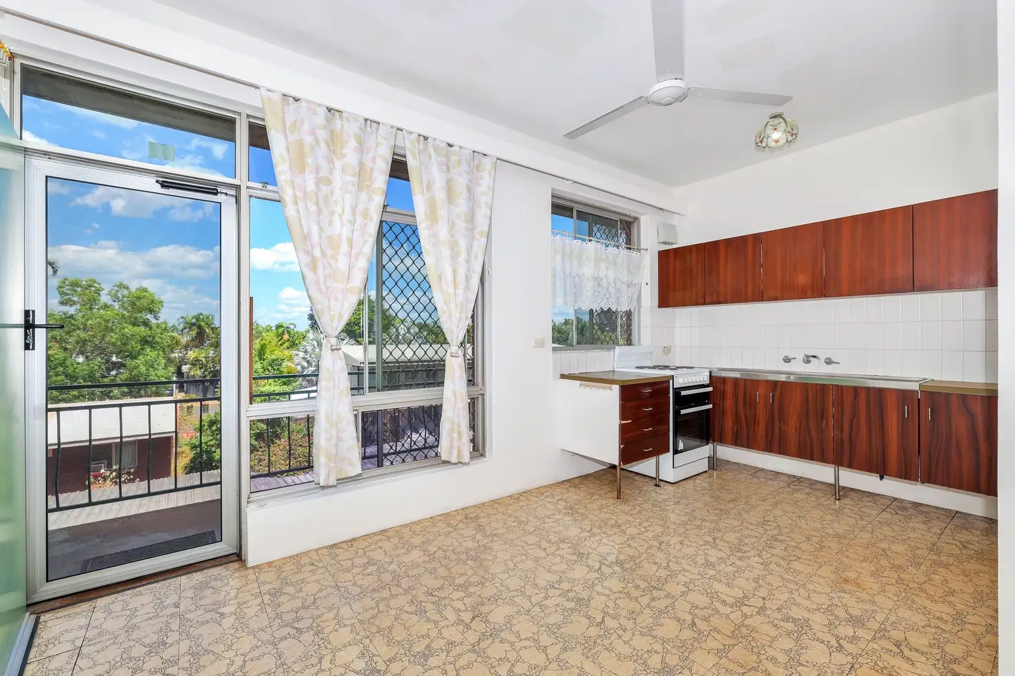 Main view of Homely unit listing, 10/6 Grevillea Circuit, Nightcliff NT 810